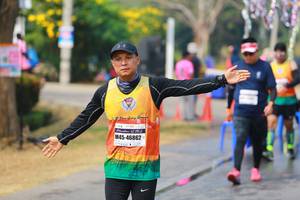 BIB: 46862
                            <button type="button" onclick="openModal(9889542)" class="btn btn-primary btn-sm float-right btn-popup" data-toggle="modal" data-target=".modal-high-quality">
                        <i class="fas fa-shopping-cart"></i> Add to Cart
                    </button>
                                            <button type="button" onclick="isThisMe(9889542, true)" class="btn btn-success btn-sm float-right btn-popup btn-isme hidden" data-toggle="tooltip" data-placement="bottom" title="นี่คือรูปของคุณใช่ไหม คลิกที่นี่เพื่อเอาเข้าอัลบั้ม">
                        <i class="fas fa-plus"></i> Add to album
                    </button>
                    <button type="button" onclick="isThisMe(9889542, false)" class="btn btn-warning btn-sm float-right btn-popup btn-isnotme hidden">
                        <i class="fas fa-ban"></i> Remove from album
                    </button>